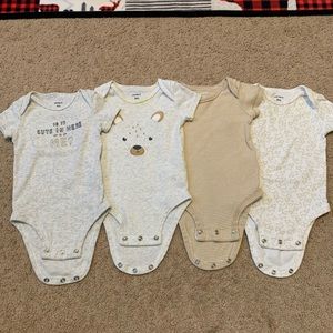 Set of Four Onesies 👶🏻🧸